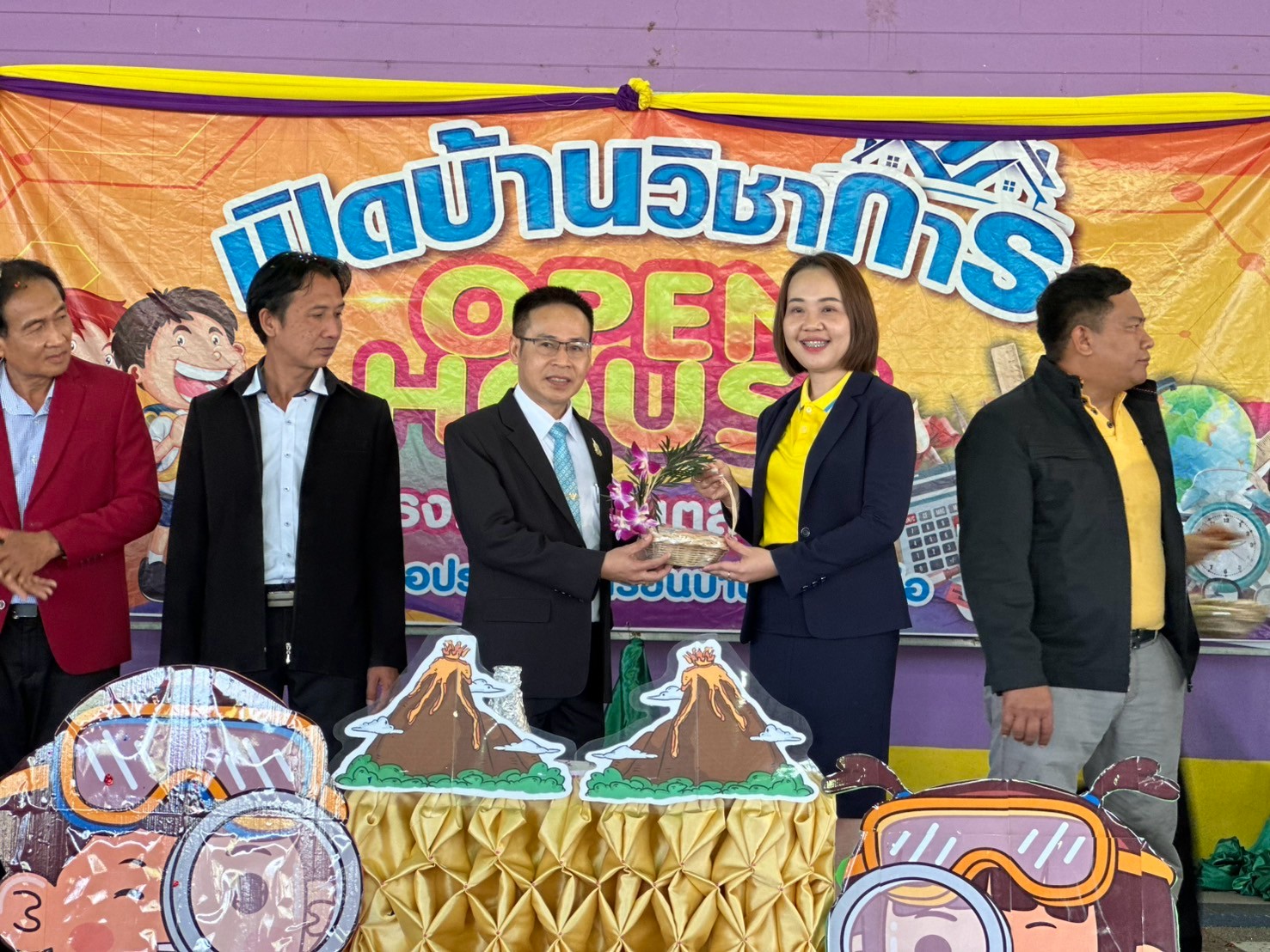 เปิดงานนิทรรศการทางวิชาการ เปิดบ้านวิชาการ 14.3.68.5