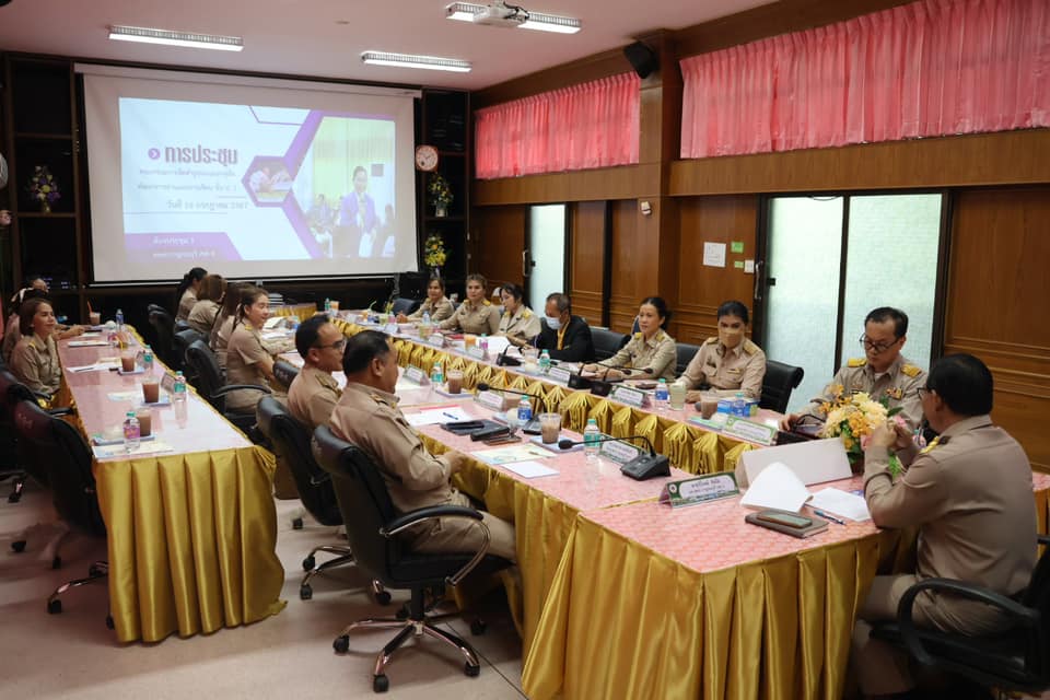 การประชุมคณะกรรมการจัดทำรูปแบบพัฒนาการอ่านและการเขียน 16.7.67.4