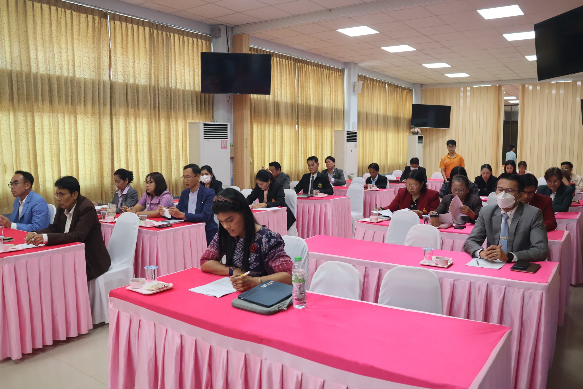 การประชุมคณะกรรมการเก็บรวบรวมข้อมูล 13.3.68.5