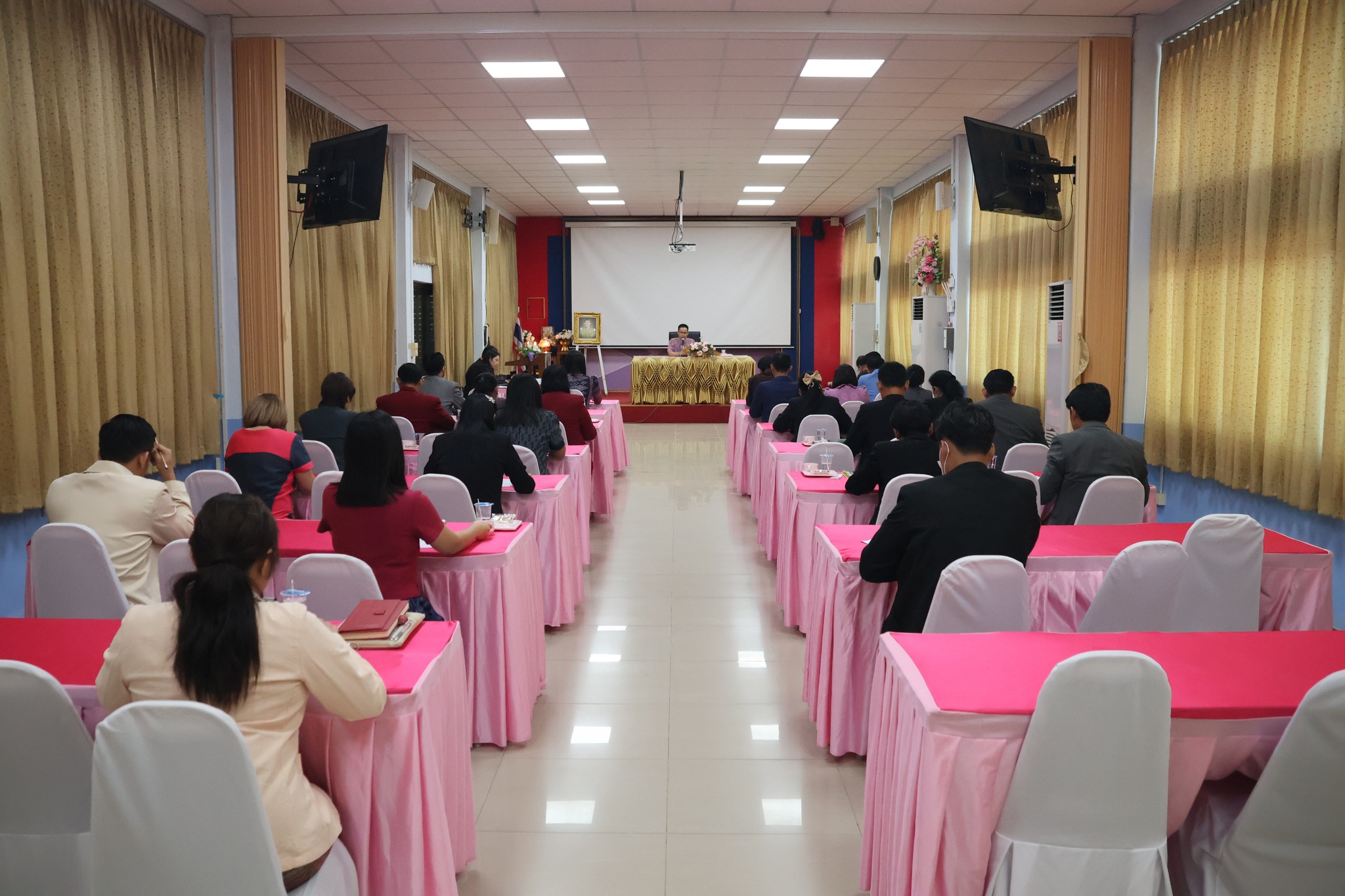 การประชุมคณะกรรมการเก็บรวบรวมข้อมูล 13.3.68.6