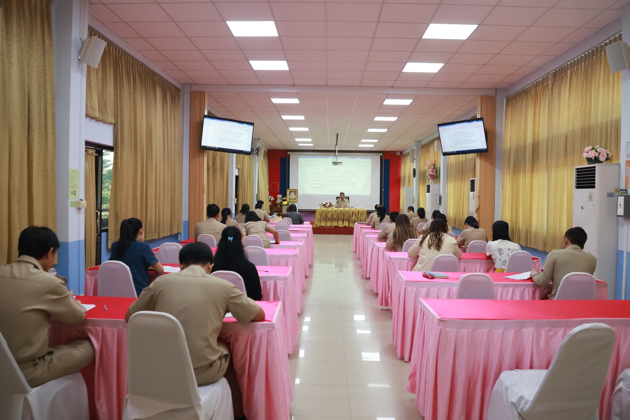 การประชุมคณะอนุกรรมการเตรียมความพร้อม 17.12.67.6