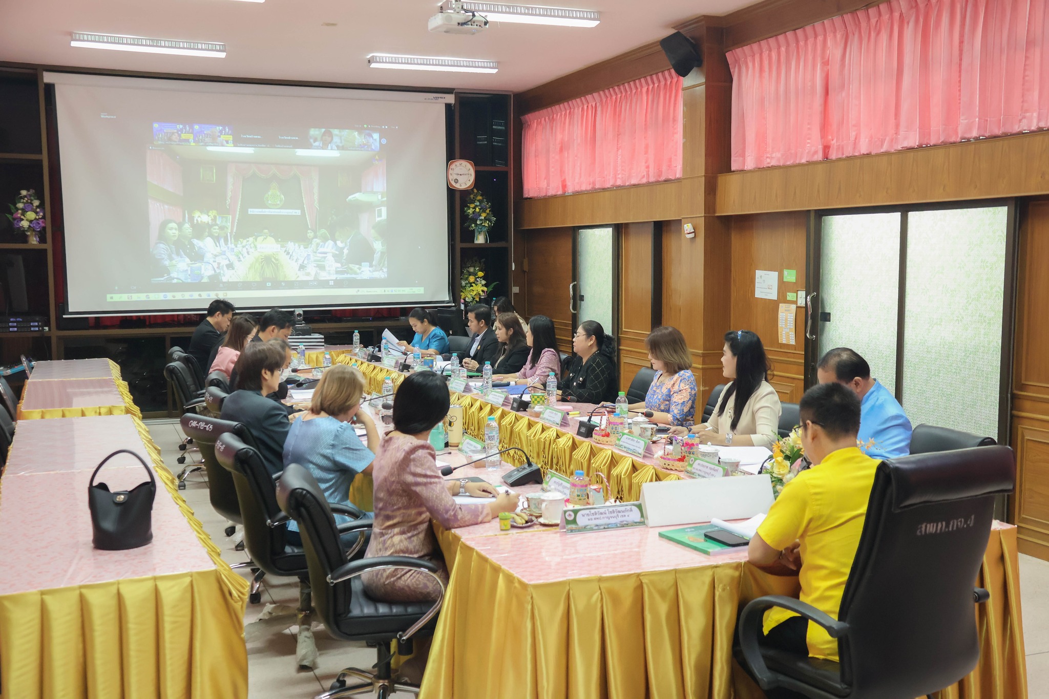 การประชุมชี้แจงคณะกรรมการการประเมินคุณภาพผู้เรียน NT 21.2.68.8