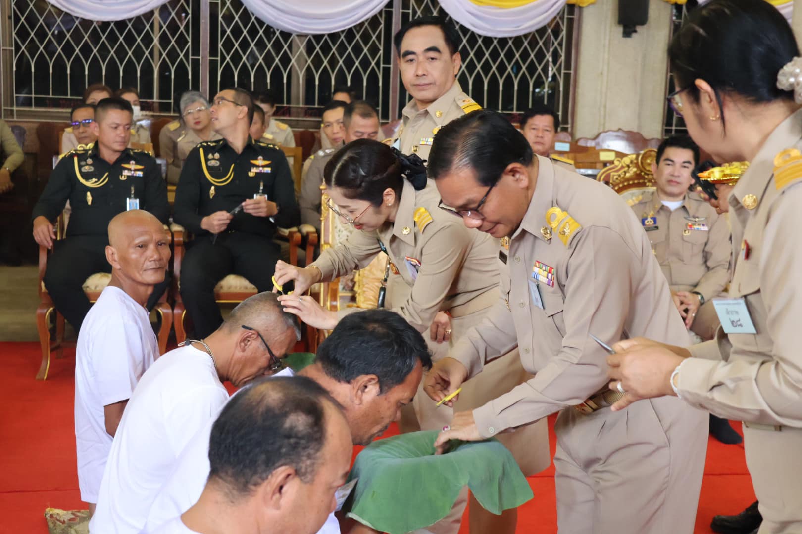 ร่วมพิธีปลงผม โครงการบรรพชาอุปสมบท 13.7.67.8