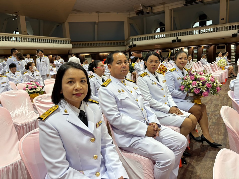 ร่วมพิธีวางพานพุ่มดอกไม้และถวายราชสดุดี 24.2.68.3