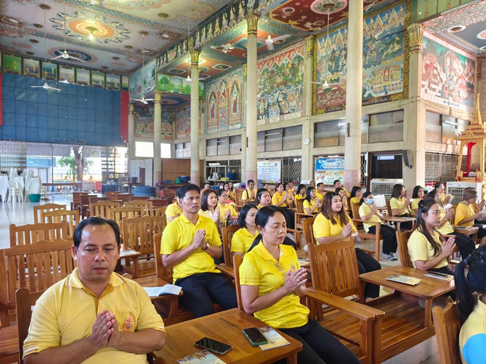 ร่วมพิธีเจริญพระพุทธมนต์ 28.11.67.9
