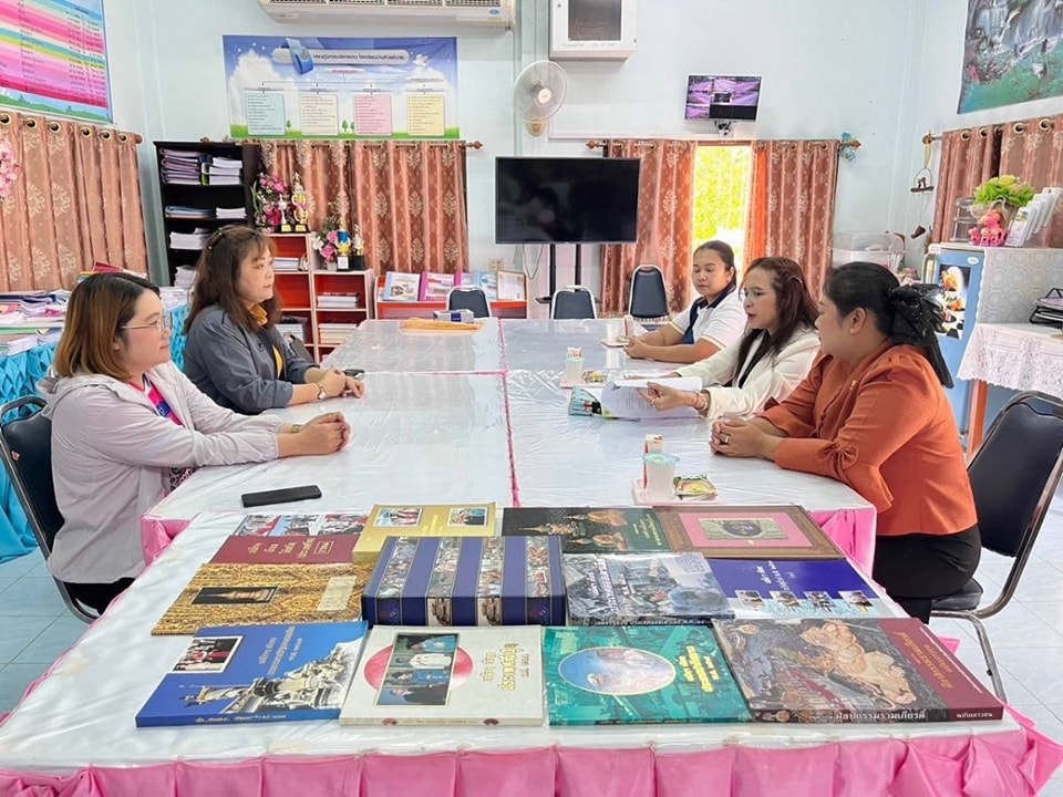 ลงพื้นที่ตรวจเยี่ยม พร้อมทั้งมอบชุดหนังสือ 22.2.67.4