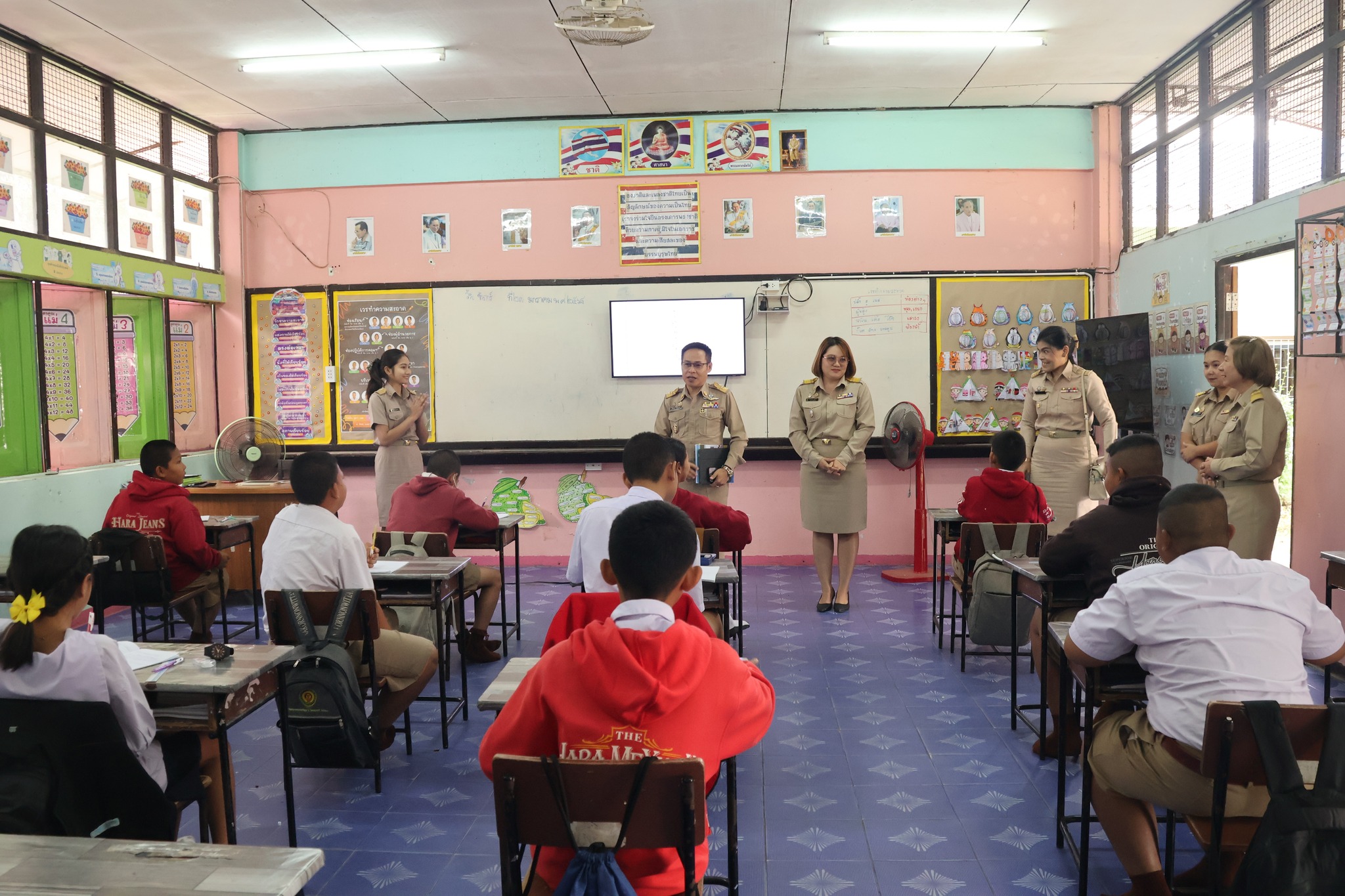 ลงพื้นที่ตรวจเยี่ยม ให้กำลังใจโรงเรียนเครือข่าย 27.1.68.6