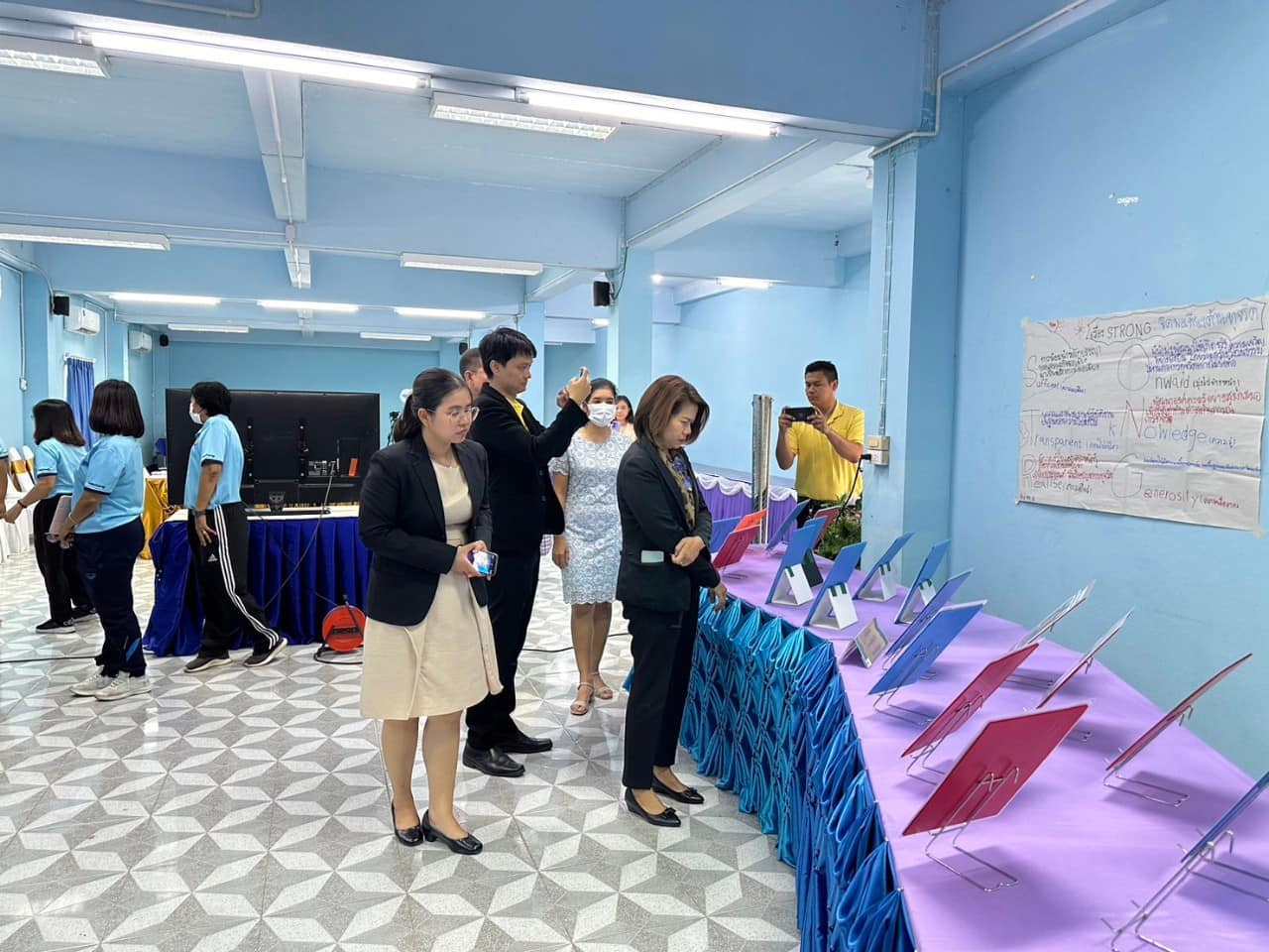 ลงพื้นที่นิเทศ ติดตามและให้คำปรึกษาการขับเคลื่อนหลักสูตรต้านทุจริตศึกษา 29.8.67.2