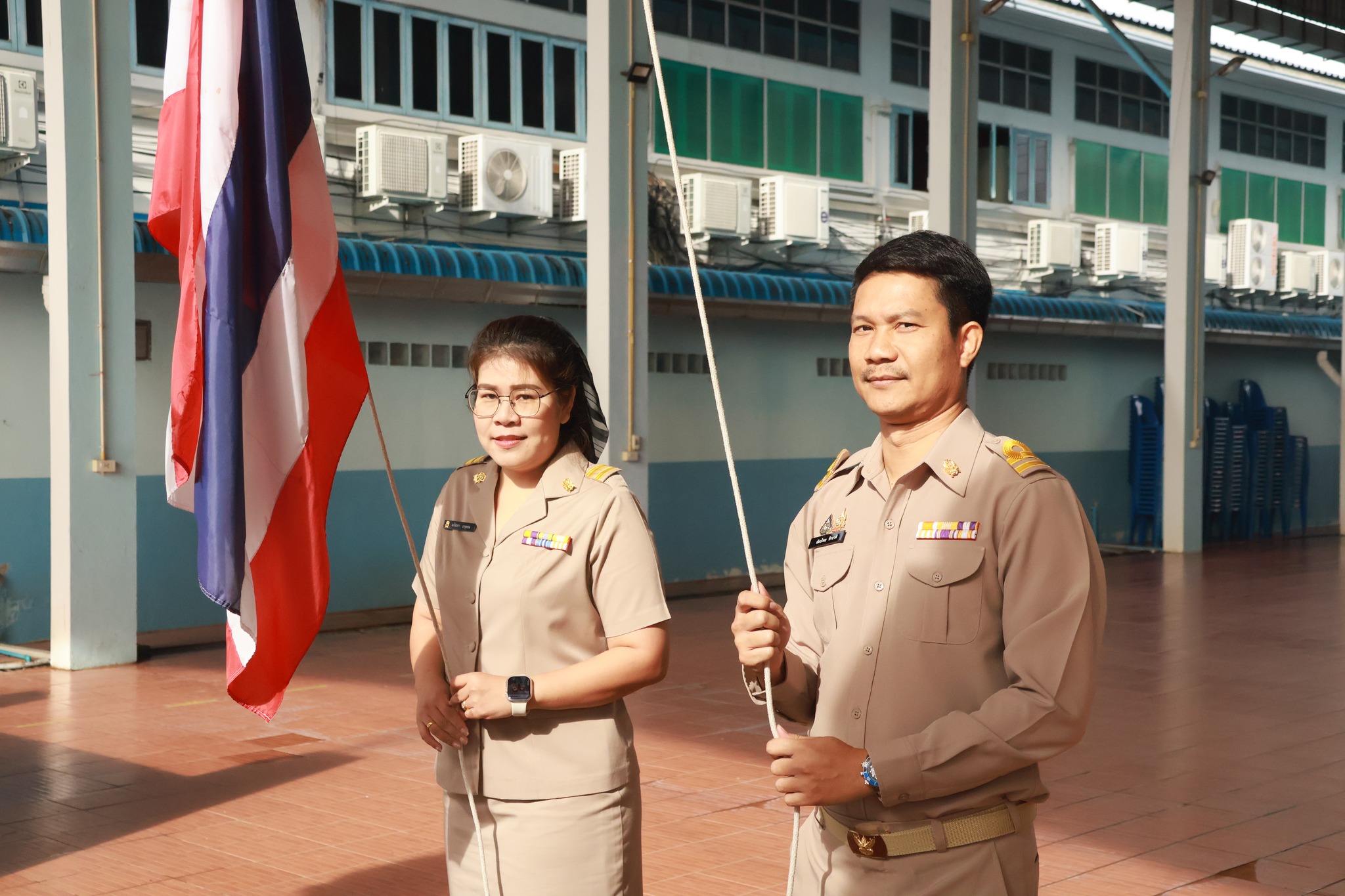 เข้าแถว 220968 3