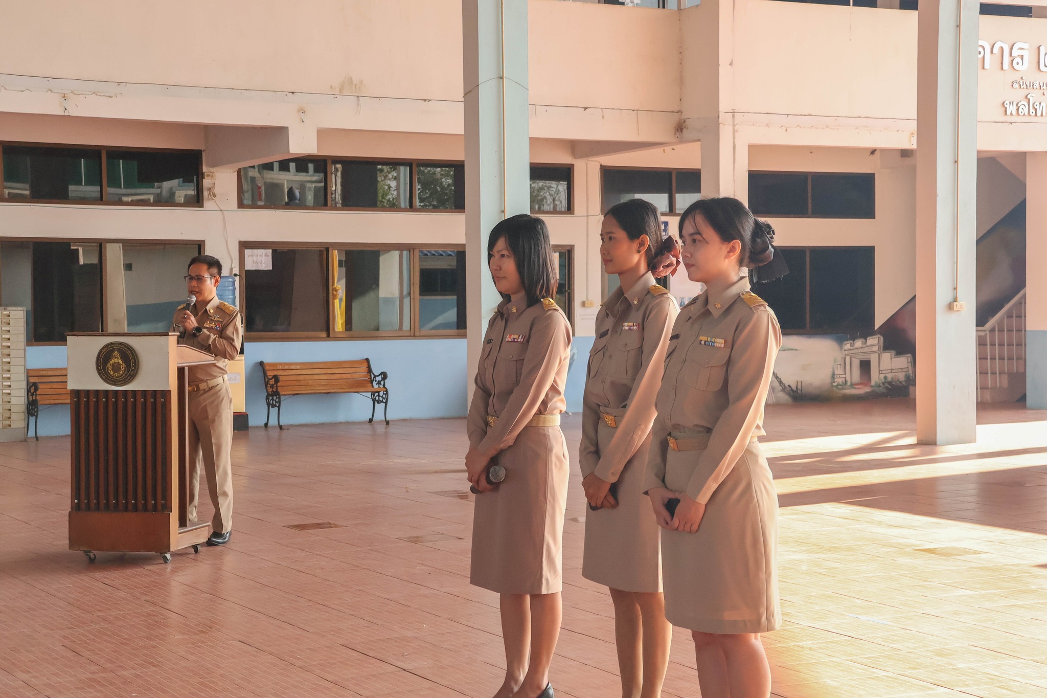 เข้าแถวเคารพธงชาติ สวดมนต์ไหว้พระ 3.3.68.5