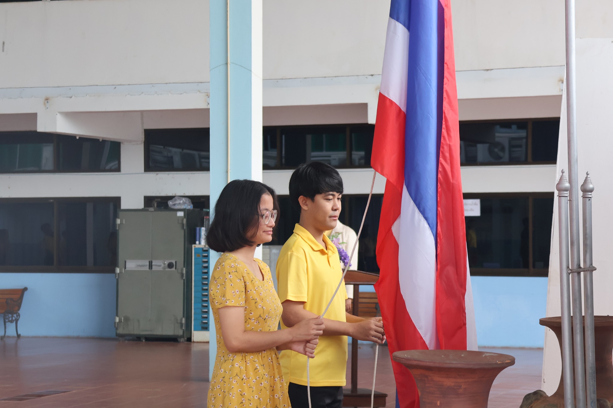เข้าแถวเคารพธงชาติ สวดมนต์ไหว้พระ 9.9.67.5