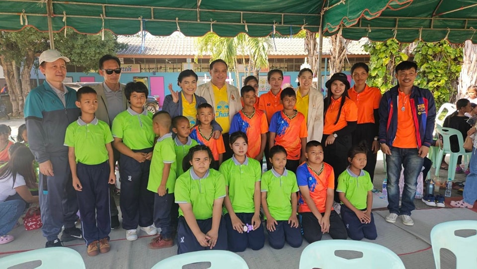 เยี่ยมชม ให้กำลังใจคณะครูและนักเรียน 5.12.67.5