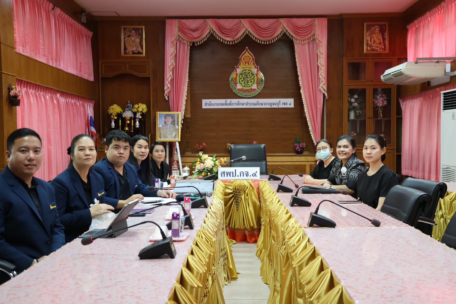 LINE ALBUM 11269 260211 19 0