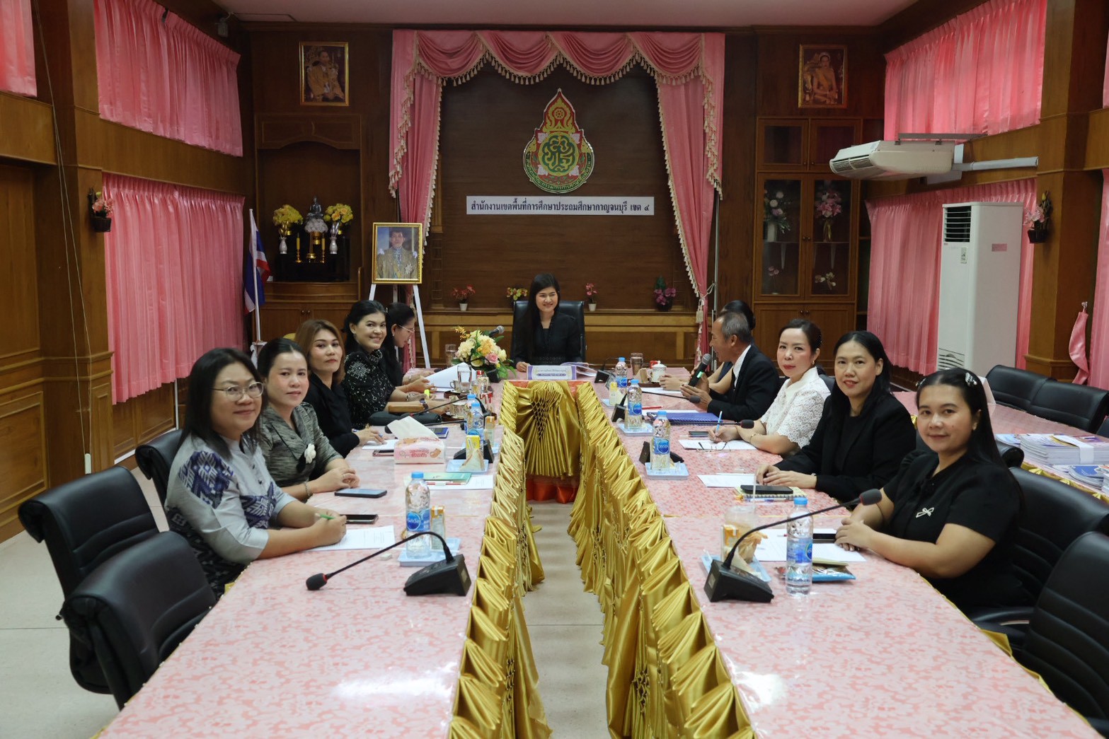 LINE ALBUM 17469 260417 28 0