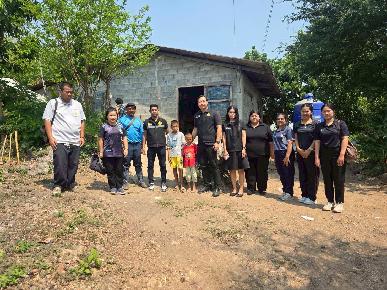 LINE ALBUM 24369 260324 16 0