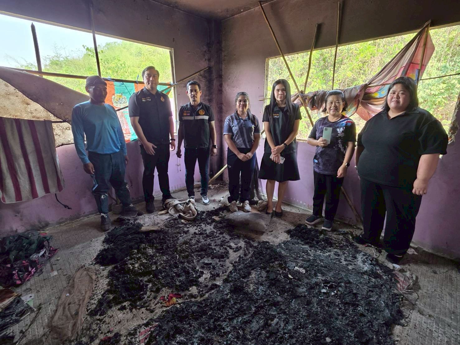 LINE ALBUM 24369 260324 27 0