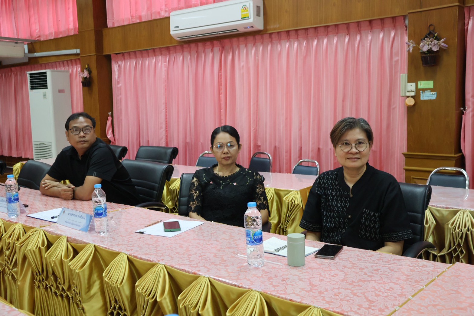 LINE ALBUM 30369 260331 57 0