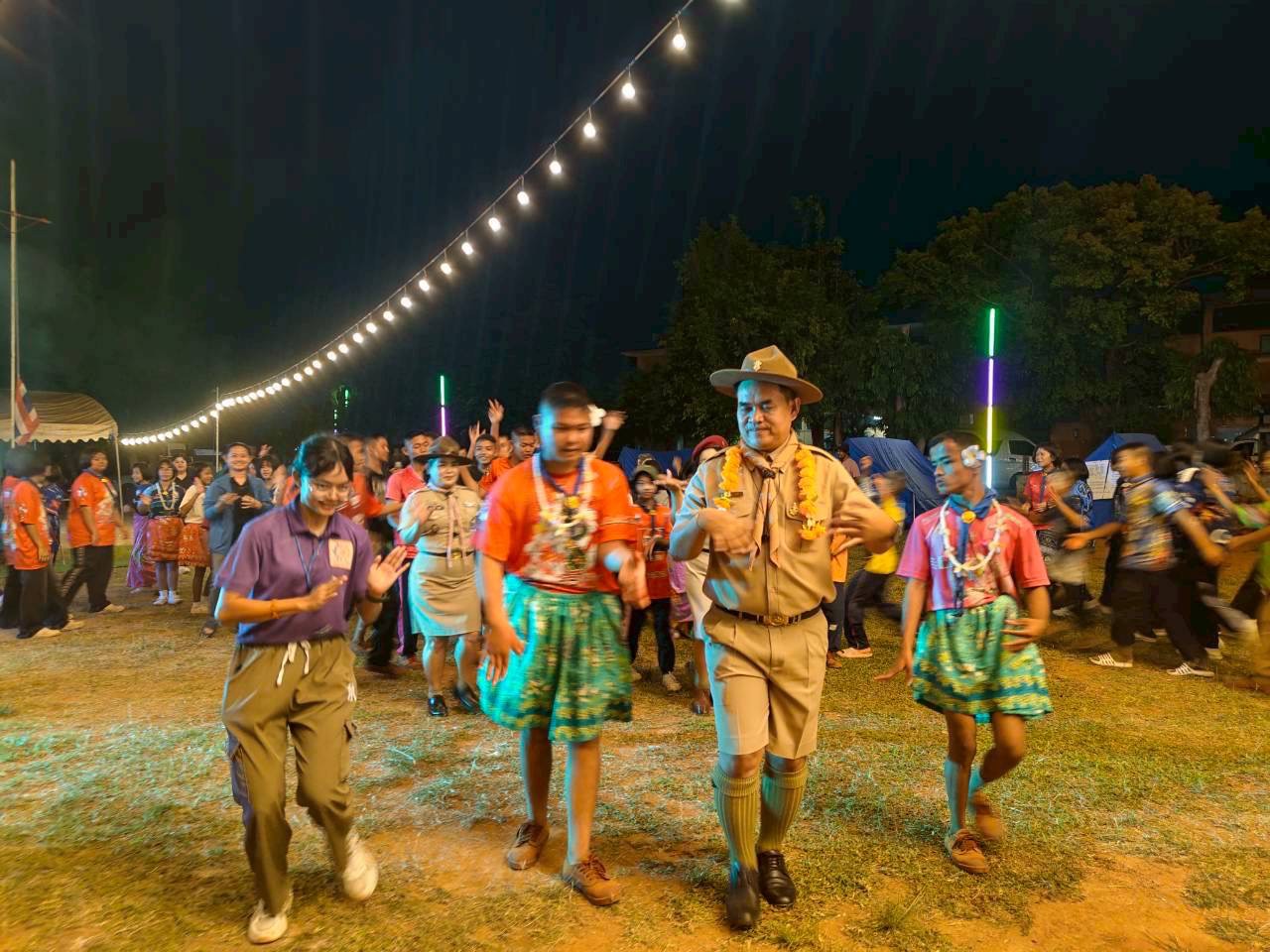 LINE ALBUM 5369 260305 10 0