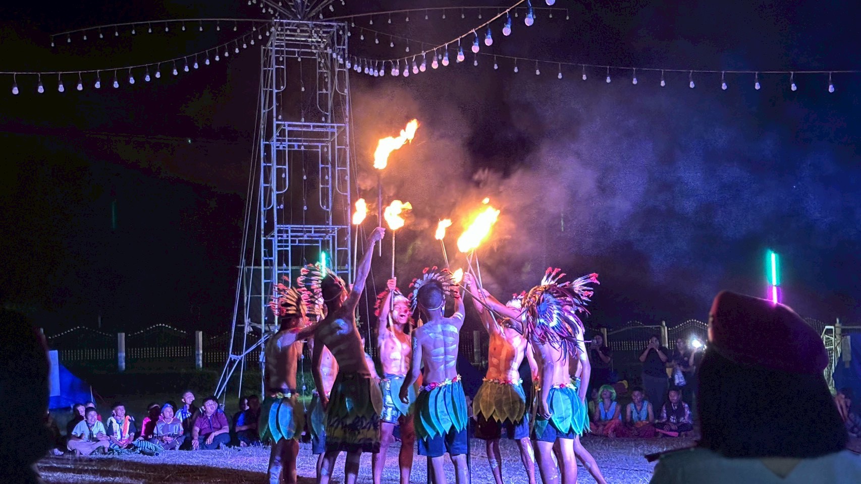 LINE ALBUM 5369 260305 17 0