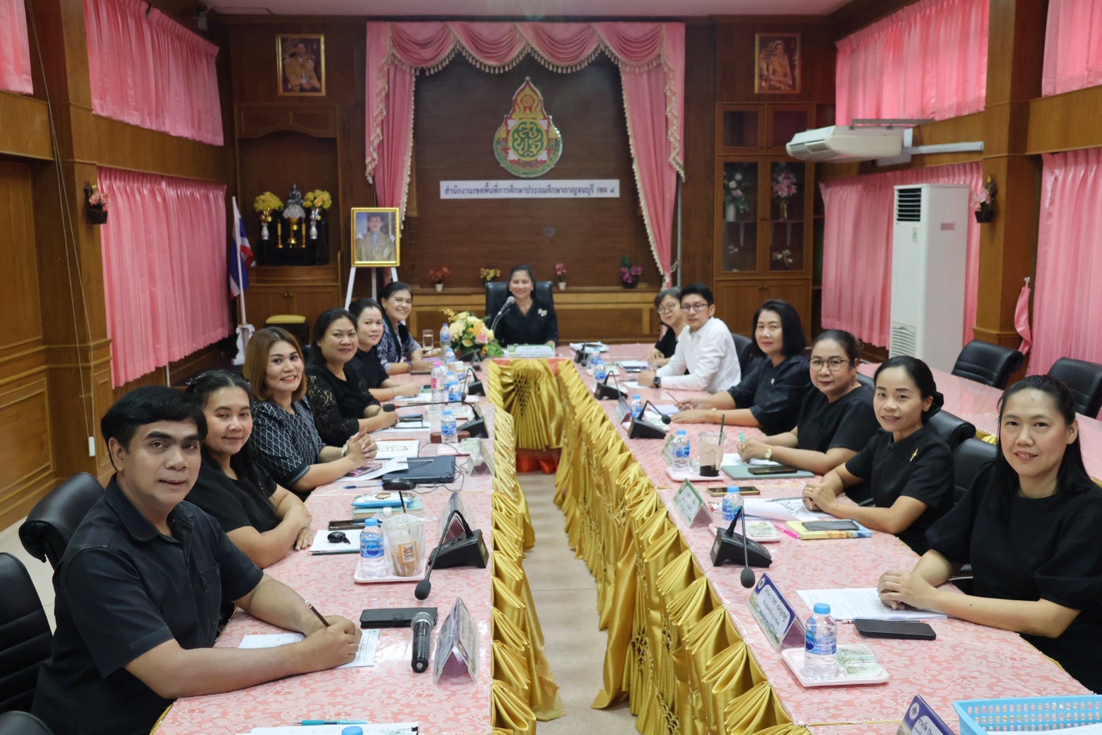 LINE ALBUM 9469 260409 64 0