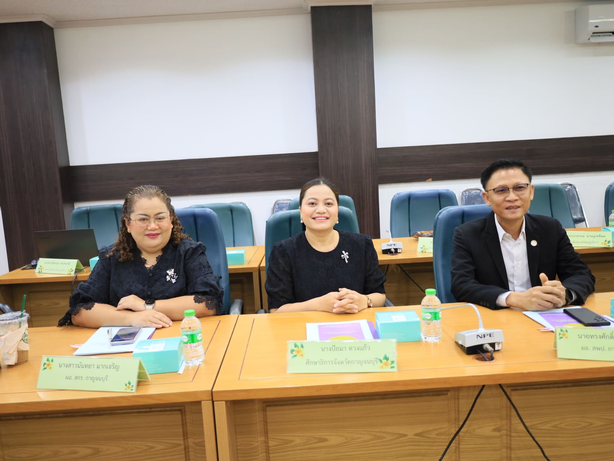 LINE ALBUM ประชุมรางวัลเจ้าฟ้าฯ ศาลากลาง 260408 100 0